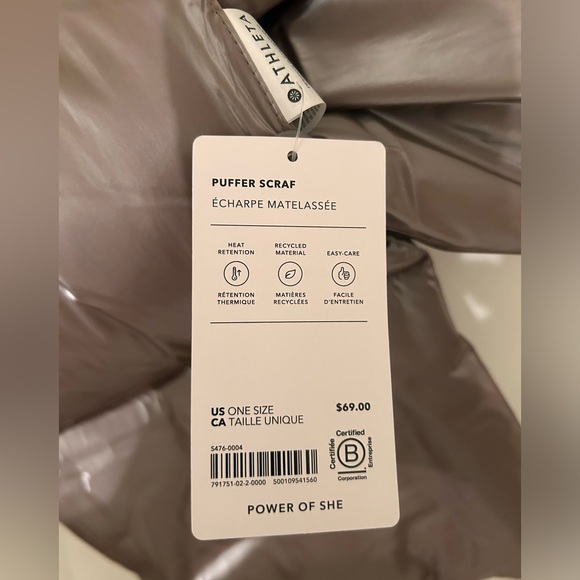 NWT - Athleta DownTown puffy scarf in cool metallic pyrite - Picture 3 of 3